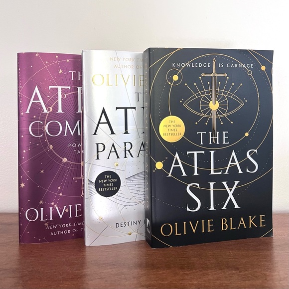Olivie Blake Atlas Series: The Atlas Six, Atlas Paradox, Atlas Complex Paperback - Picture 1 of 11